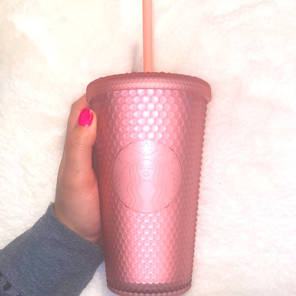 2022 starbucks Valentine’s cup